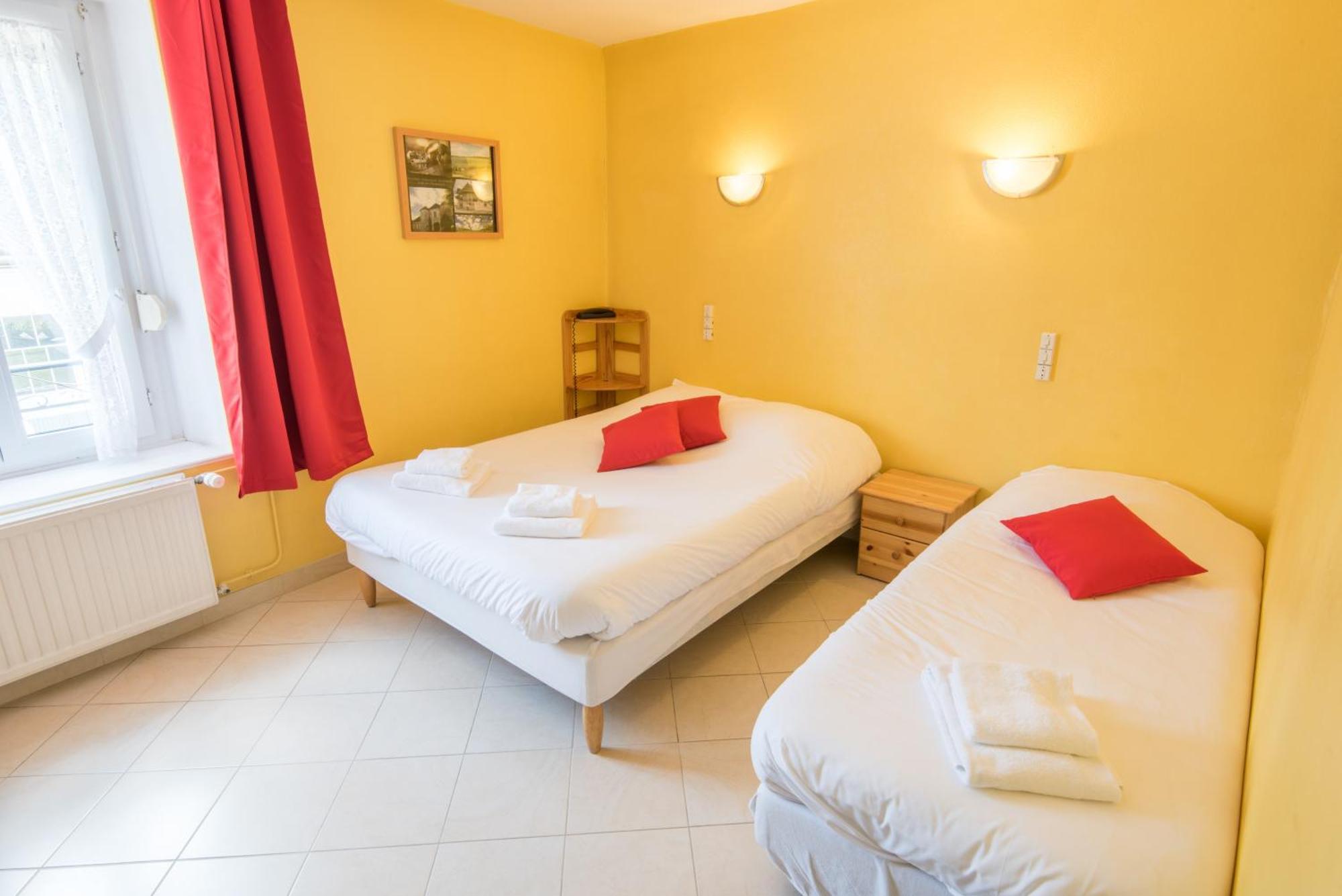 Logis Auberge De La Plaine La Rothière エクステリア 写真
