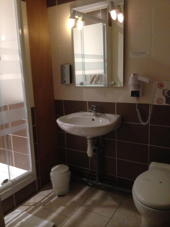 Logis Auberge De La Plaine La Rothière エクステリア 写真